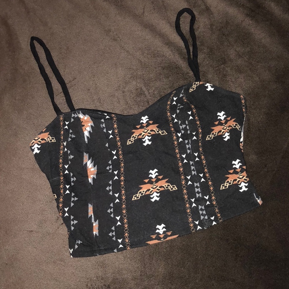 Cropped Tribal Print Top Size Small (Black/Brown)